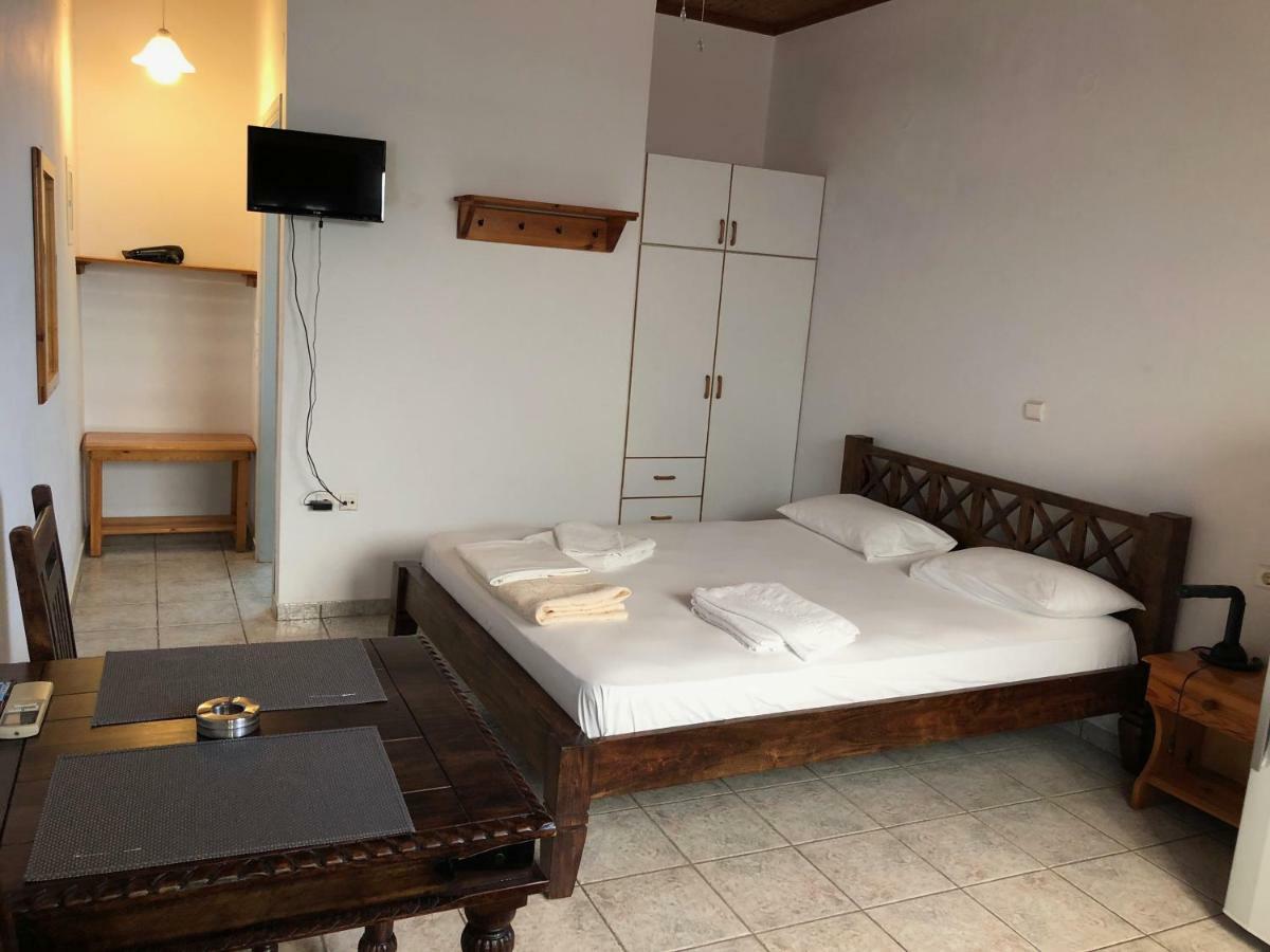 Mythos Suites-Hermes Apartment Methoni  Bagian luar foto